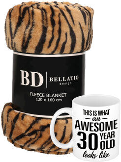 Bellatio Design Cadeau verjaardag 30 jaar vrouw set - Fleece plaid/deken tijger print met Awesome 30 year mok