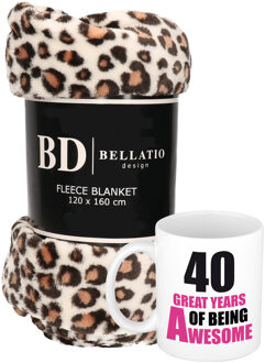 Bellatio Design Cadeau verjaardag 40 jaar vrouw set - Fleece plaid/deken luipaard print met 40 great years awesome m