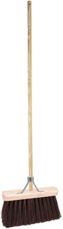 Betra Buitenbezem - FSC hout - natuurvezel - hard - 30 x 130 cm - Bezem