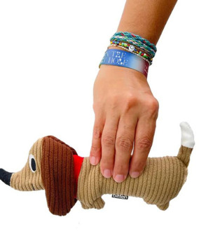 Bitten handwarmer Pocket Pal Sausage Dog Bruin