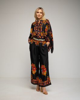 Bloemenprint blouse en broeken Zwart