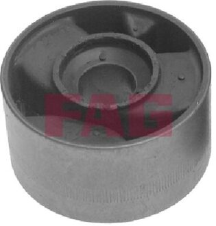 BMW Draagarmrubber 829000710