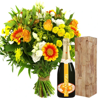Boeket + fles bubbels Chandon Garden Spritz