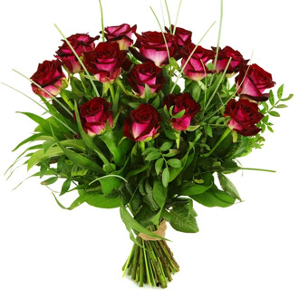 Boeket rode Rozen incl. bladmateriaal