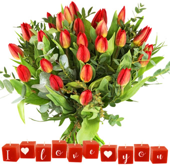 Boeket rode tulpen + I love you kaarsen