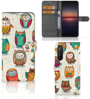 Bookcover Case Sony Xperia 1 II Telefoonhoesje Vrolijke Uilen