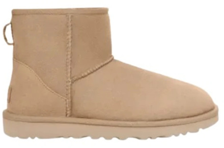 Boots en enkellaarsjes W Classic Mini II by UGG Bruin - 38