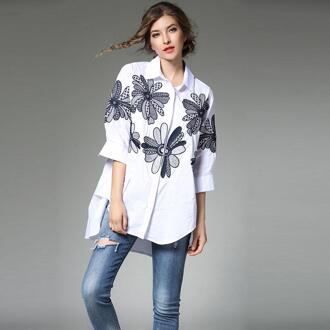 Borisovich Vrouwen Casual Lange Shirts Herfst Mode Turn-down Kraag Bloemen Borduurwerk Vrouwelijke Blouse Shirt M585 wit / L