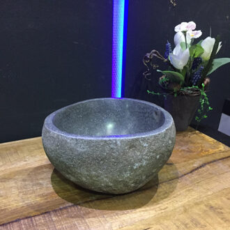 Boss & Wessing Fonteinkom BWS Natuursteen Lombok Riviersteen 25 cm Grijs