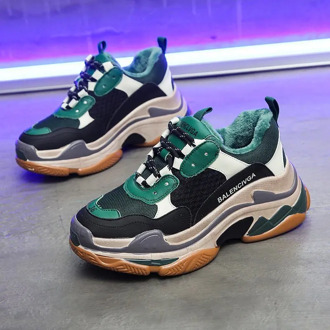 Brand Sneakers Woman Luxury Platform Shoes Female Fashion Winter Plush Ladies Trainers Baskets Femme Fur Chunky Sneakers Woman