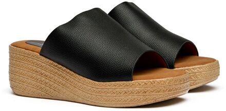 Brandy Wedge Sandalen Zwart