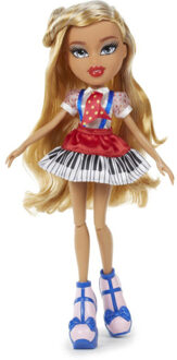 Bratz music festival vibes - Raya