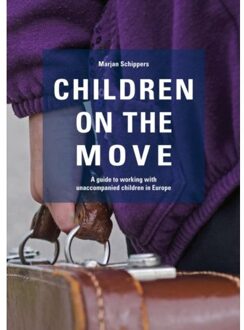 Brave New Books Children On The Move - M.T. Schippers