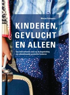 Brave New Books Kinderen, gevlucht en alleen - Boek M.T. Schippers (9402166491)