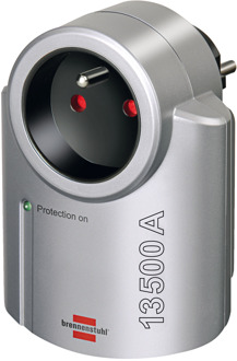 Brennenstuhl Beveiligingsadapter tegen overspanning Primera-Line | 13.500A | FR - 1506951