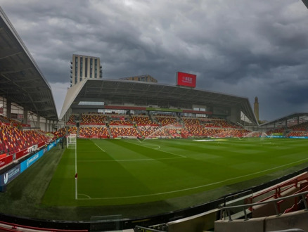 Brentford vs Brighton & Hove Albion (Premier League) (Eigen vervoer)