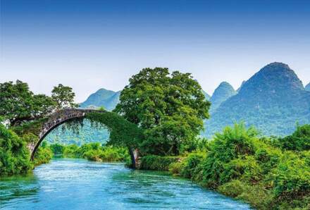 Bridge Crosses A River In China Vlies Fotobehang 384x260cm 8-banen