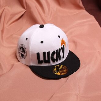 Brief "Lucky" Borduurwerk Baseball Cap Voor Meisjes Jongens Hip Hop Kinderen Street Dance Hoed Verstelbare Kids Zonnehoed 4-8 Jaar Oud wit