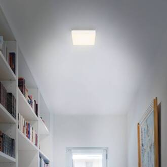 Briloner Flame LED plafondlamp, 15,7 x 15,7 cm, wit wit, gesatineerd