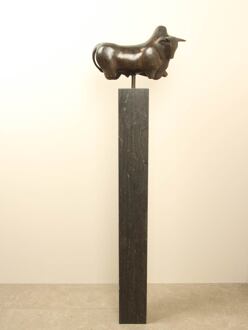 Bronzen stier, 34 cm