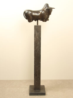 Bronzen stier, 34 cm