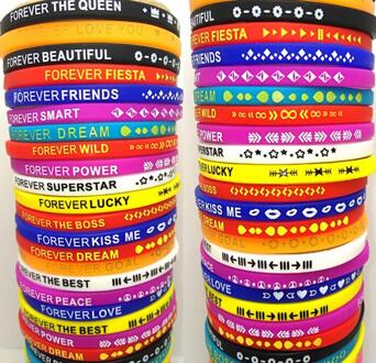 Bulk Veel 100Pcs Top Mix Vrouwen Siliconen Charm Blijvend Armband Rubber Sport Polsbandjes Meisjes Man Vrouw Speelgoed Bangles Grote