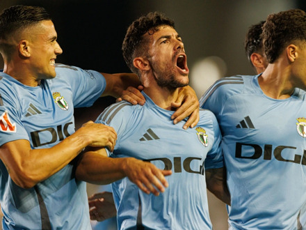 Burgos vs Sporting Gijon (Segunda División) (Eigen vervoer)