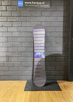 Burton Dom Tweedehands Snowboard Junior 138 Paars