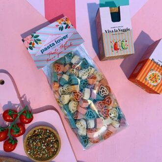 Cabinet of curiositeas - pasta lover amore amore