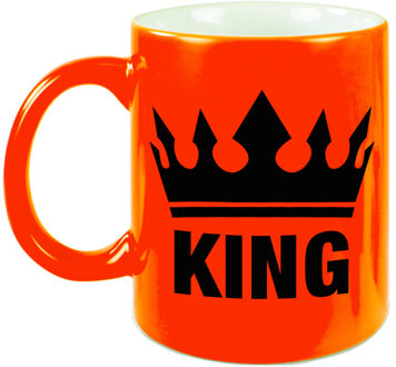Cadeau King mok/ beker fluor neon oranje met zwarte bedrukking 300 ml - feest mokken