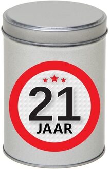 Cadeau Snoepblik - 21 jaar verjaardag - 9 x 13 cm - Cadeauverpakking- metaal - met leeftijd sticker Zilver