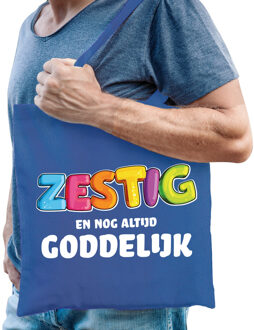 Cadeau tas 60 jaar - zestig en goddelijk - heren - blauw - katoen - 42 x 38 cm