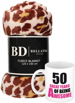 Cadeau verjaardag 50 jaar vrouw set - Fleece plaid/deken panter print met 50 great years awesome mok