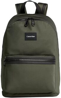 Calvin Klein Ck Essential Campus dark olive Groen - H 42.5 x B 29 x D 16.5