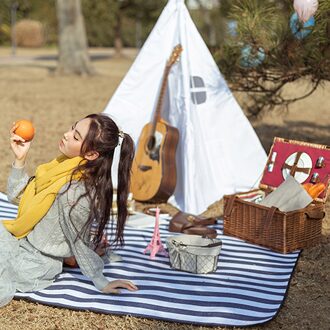 Camping Mat Outdoor Waterdicht Polyester Comfortabele Opvouwbare Zand-Proof Multifunctionele Strand Mat Met Draagriem Picknick Deken