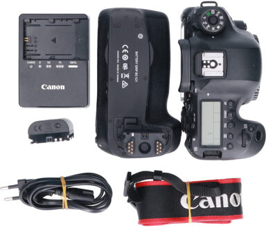 Canon Tweedehands Canon EOS 6D Mark II Body CM5556 Zwart