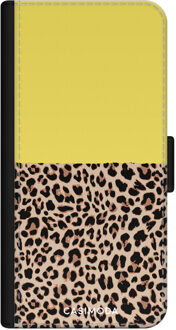 Casimoda iPhone 11 Pro flipcase - Luipaard geel