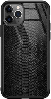 Casimoda iPhone 11 Pro Max glazen hardcase - Black snake Zwart
