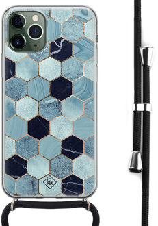 Casimoda iPhone 11 Pro Max hoesje met koord - Crossbody - Blue cubes Blauw
