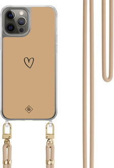 Casimoda iPhone 12 (Pro) hoesje met beige koord - Hart bruin Bruin/beige