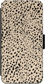 Casimoda iPhone 13 flipcase - Spot on Bruin/beige