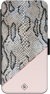 Casimoda iPhone 13 Pro flipcase - Snake print roze