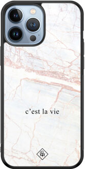 Casimoda iPhone 13 Pro Max glazen hardcase - C'est la vie Bruin/beige