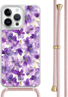 Casimoda iPhone 13 Pro Max hoesje met rosegoud koord - Floral violet Paars