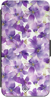Casimoda iPhone 15 flipcase - Floral violet Paars