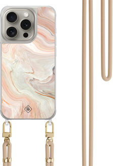 Casimoda iPhone 15 Pro hoesje met beige koord - Marmer waves Bruin/beige