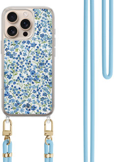 Casimoda iPhone 16 Pro hoesje met blauw koord - Vintage blue floral