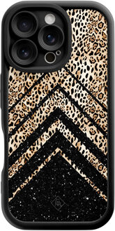 Casimoda iPhone 16 Pro zwarte case - Chevron luipaard Zwart, Bruin/beige