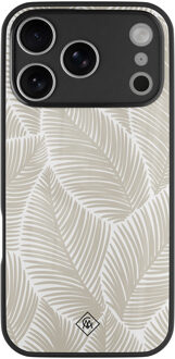 Casimoda iPhone 17 Pro glazen hardcase - Palmy leaves beige Bruin/beige