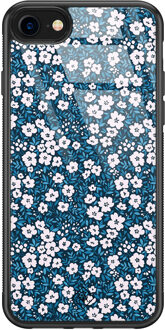Casimoda iPhone 8/7 glazen hardcase - Bloemen blauw